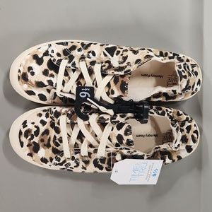 Time and Tru slip on sneakers